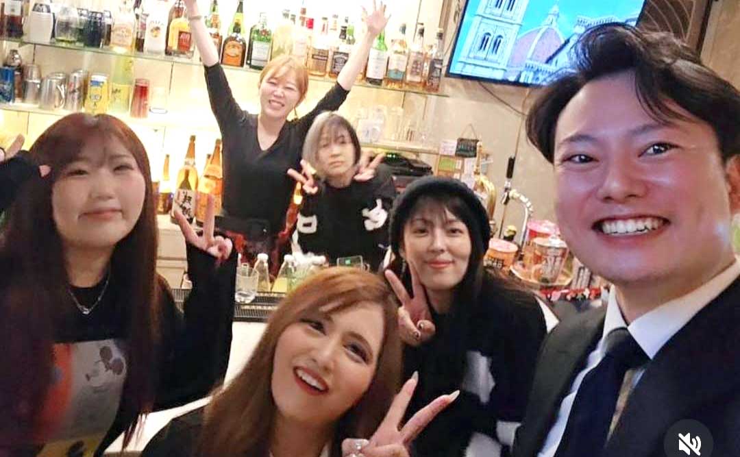 ロお話し好きなスタッフ